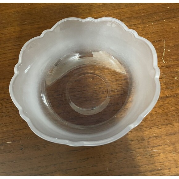 Vintage Mid-Century Modern Round Dessert Bowl Half-frosted With Scalloped Edge - Picture 4 of 4